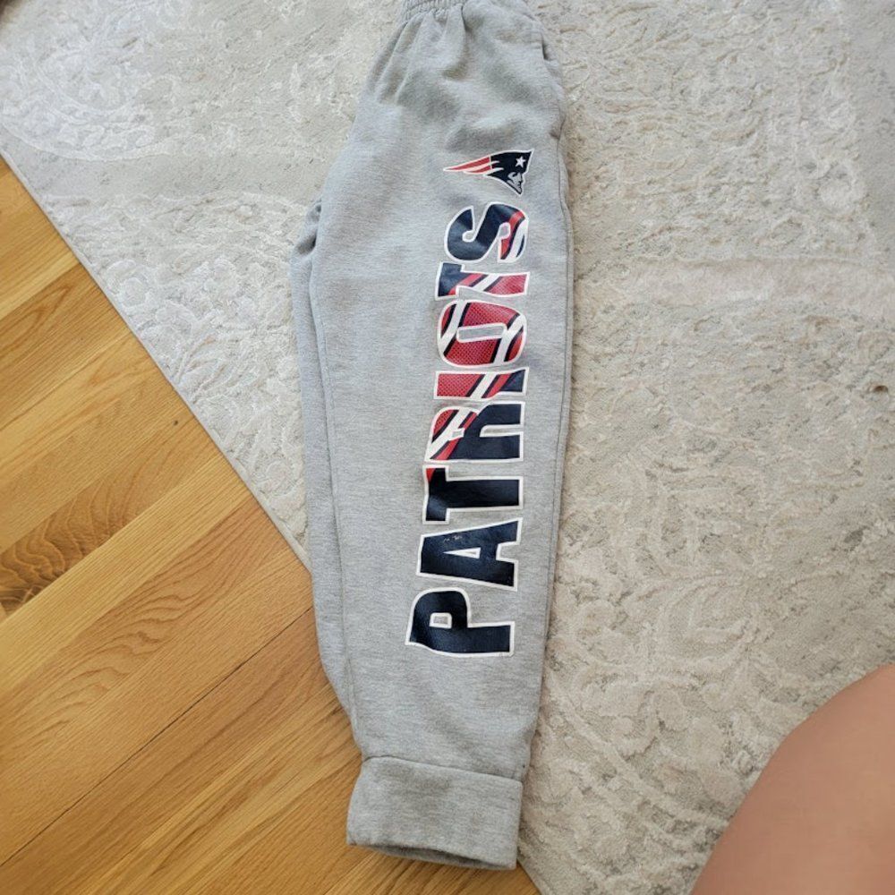 Patriots Boys Gray High Performance Drawstring Elastic Waist Cargo Sweat…
